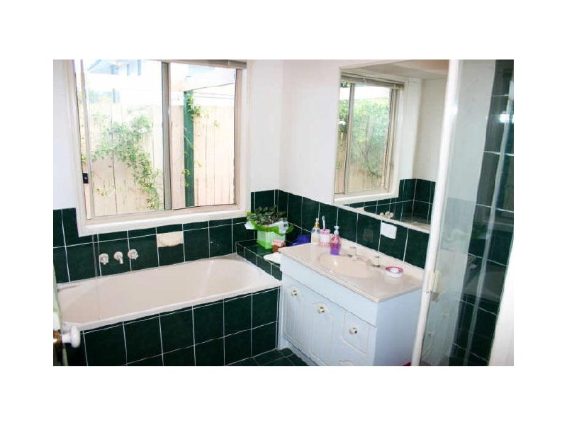 44 Ghost Gum St, Bellbowrie QLD 4070