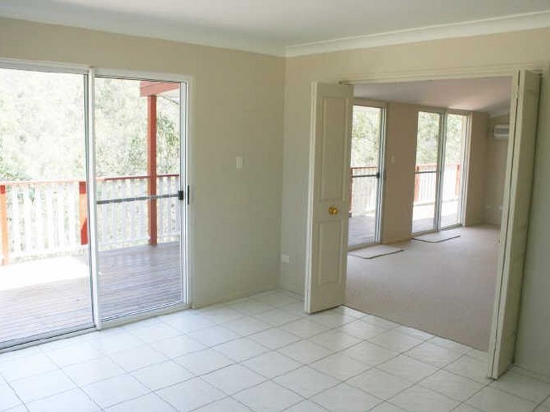 52 Banksia Drive, Mount Crosby QLD 4306