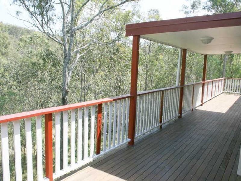 52 Banksia Drive, Mount Crosby QLD 4306