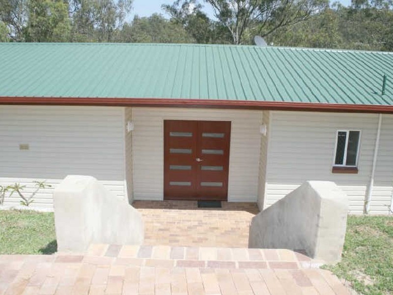 52 Banksia Drive, Mount Crosby QLD 4306