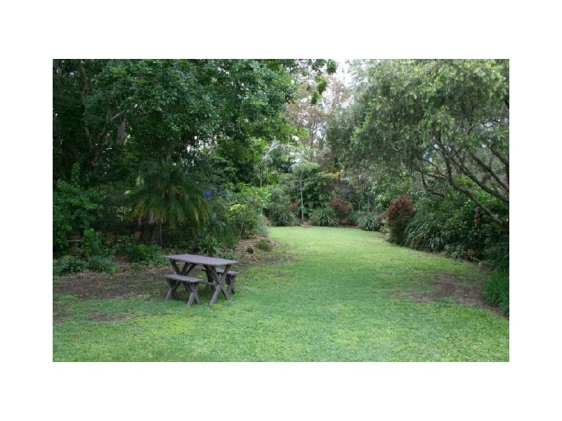4 Tarbet Street, Kenmore QLD 4069