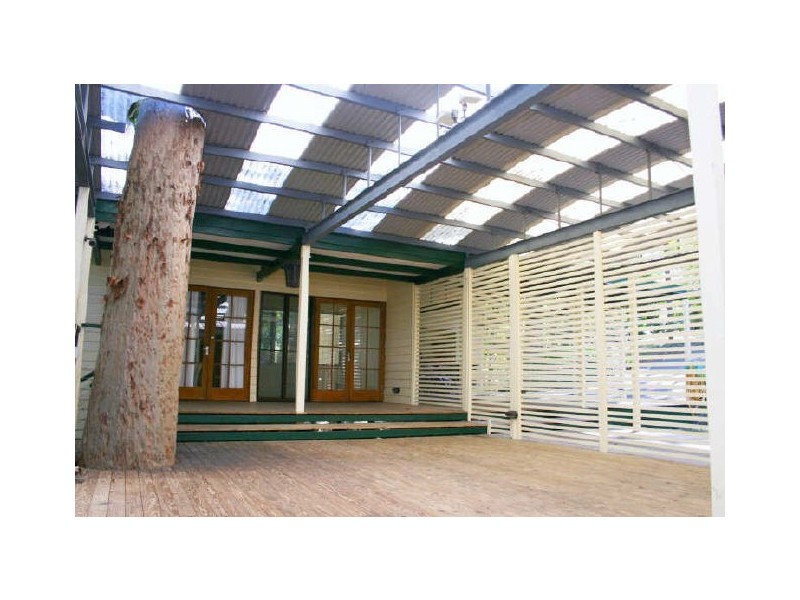 5 Yarawa St, Kenmore QLD 4069