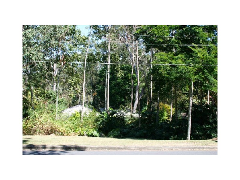 5 Yarawa St, Kenmore QLD 4069