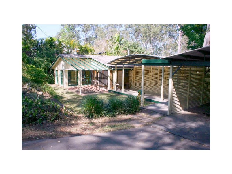 5 Yarawa St, Kenmore QLD 4069