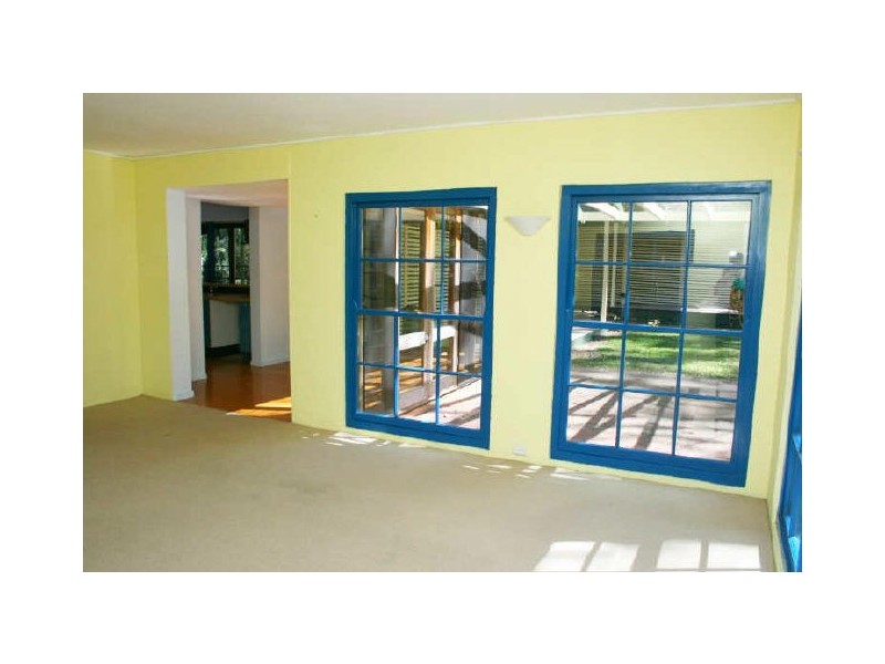 5 Yarawa St, Kenmore QLD 4069