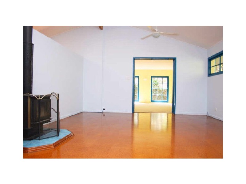 5 Yarawa St, Kenmore QLD 4069