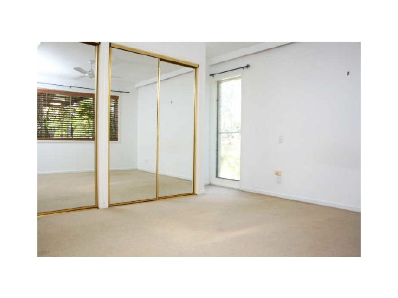 5 Yarawa St, Kenmore QLD 4069