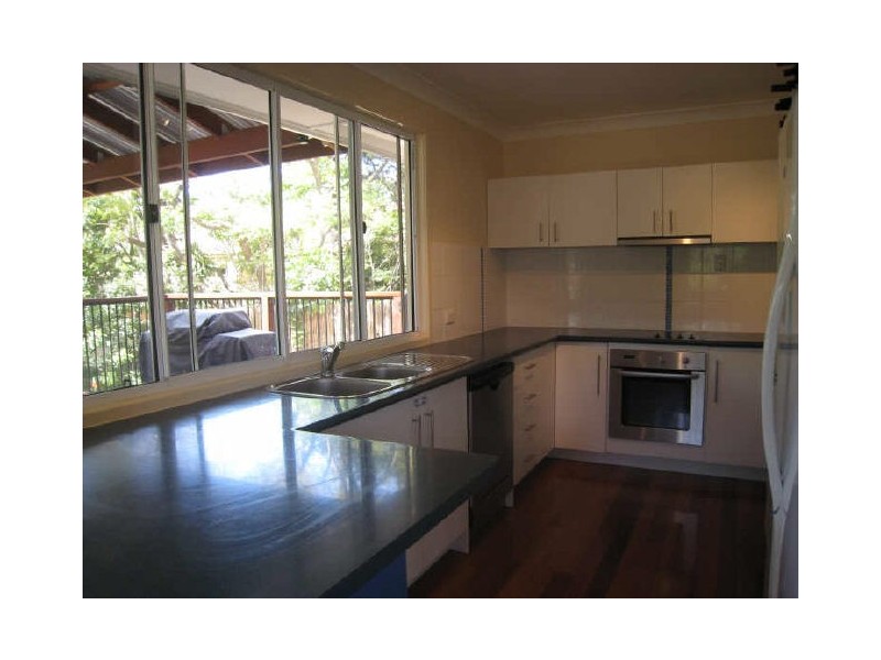 38 Princeton St, Kenmore QLD 4069