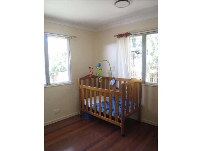 38 Princeton St, Kenmore QLD 4069