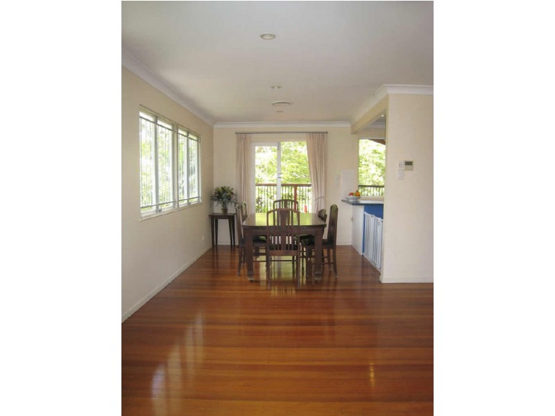 38 Princeton St, Kenmore QLD 4069