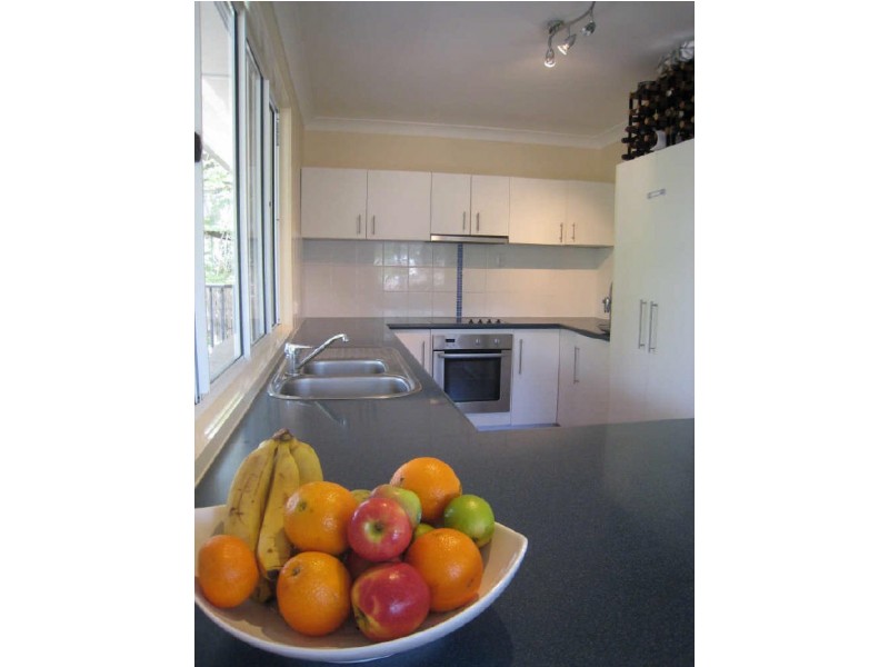 38 Princeton St, Kenmore QLD 4069