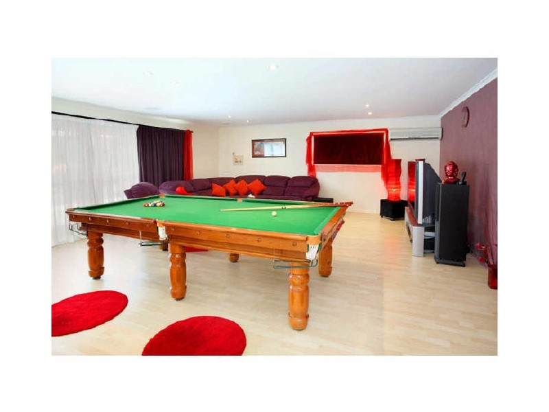 7 Olley Court, Brookfield QLD 4069