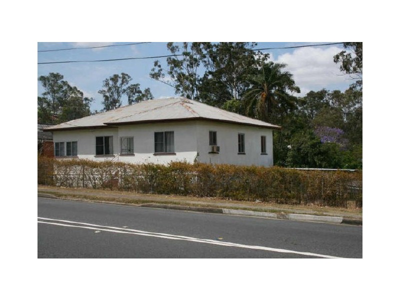 30 Brookfield Road, Kenmore QLD 4069