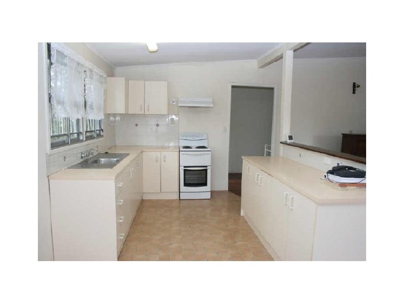 61 Kenmore Road, Kenmore QLD 4069