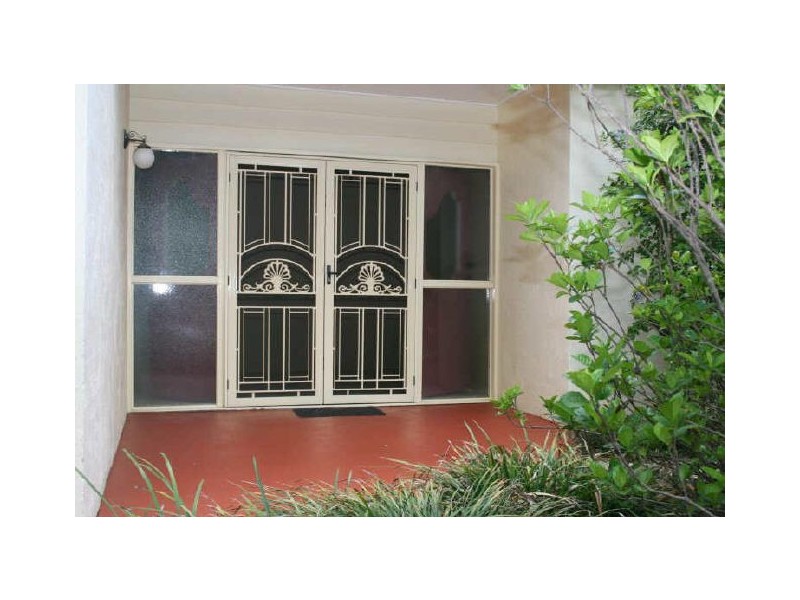 7 Burrumbuck Street, Chapel Hill QLD 4069