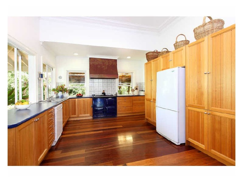 101 Layfield Road, Anstead QLD 4070