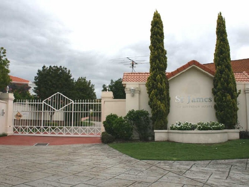 16/50 Boblynne Street, Chapel Hill QLD 4069