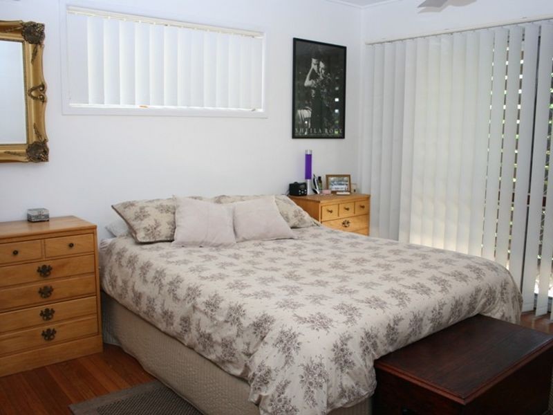 69 Gem Road, Kenmore QLD 4069