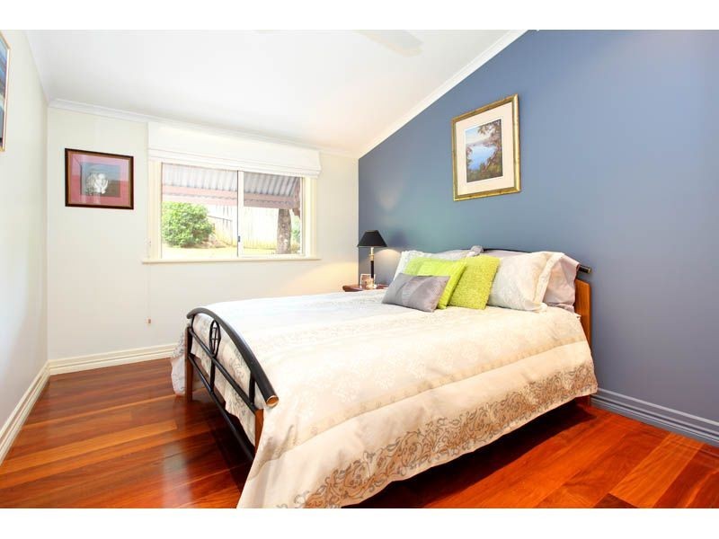 9 Binyara Street, Chapel Hill QLD 4069