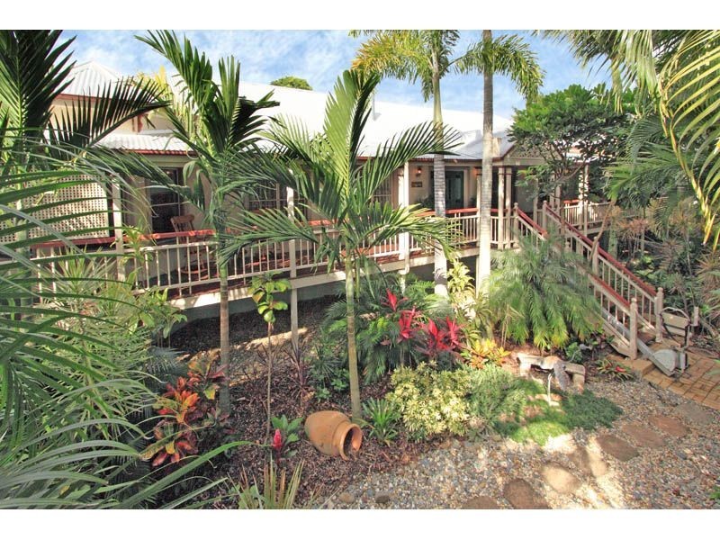 9 Binyara Street, Chapel Hill QLD 4069