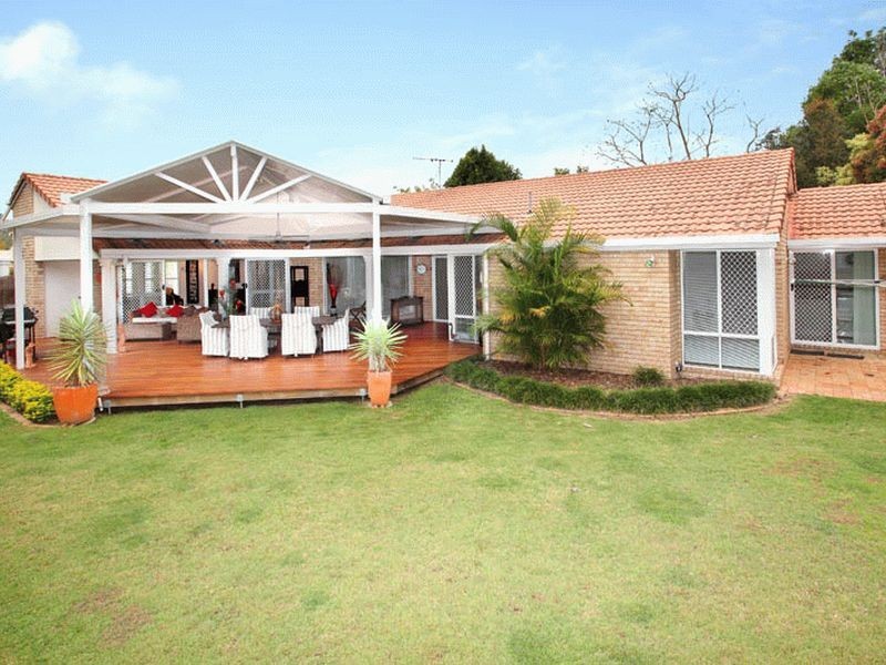 8 Kay Close, Kenmore Hills QLD 4069