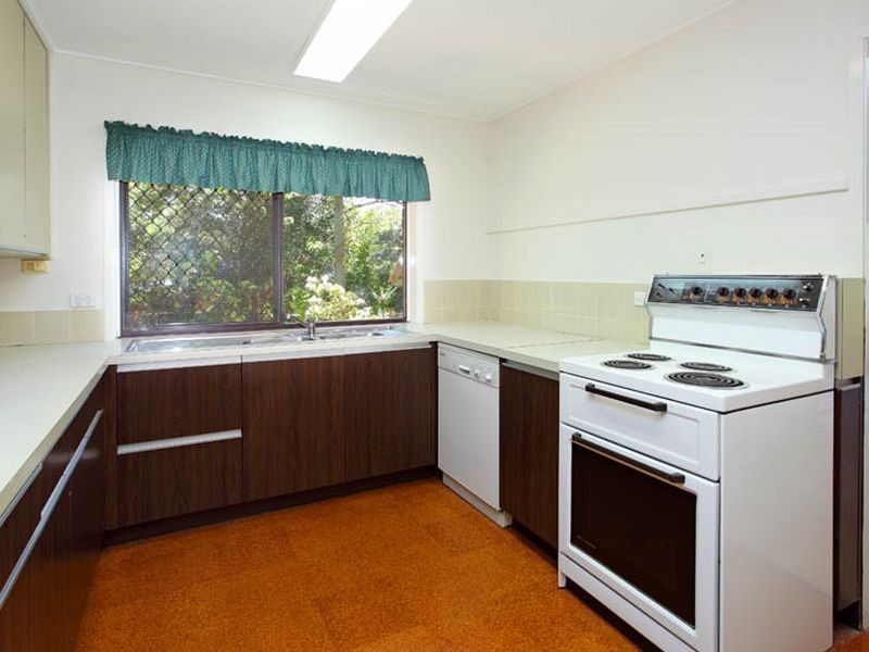 16 Norman Street, Fig Tree Pocket QLD 4069