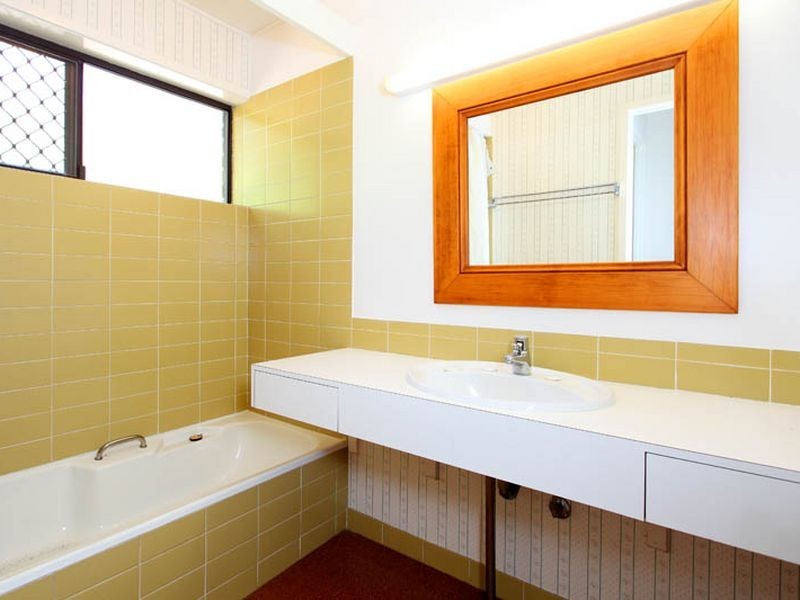 16 Norman Street, Fig Tree Pocket QLD 4069