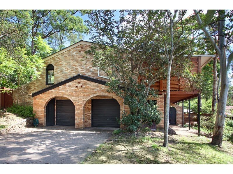 3 Manubar Place, Chapel Hill QLD 4069