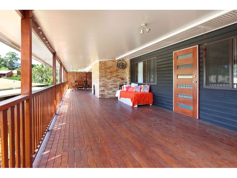 3 Manubar Place, Chapel Hill QLD 4069