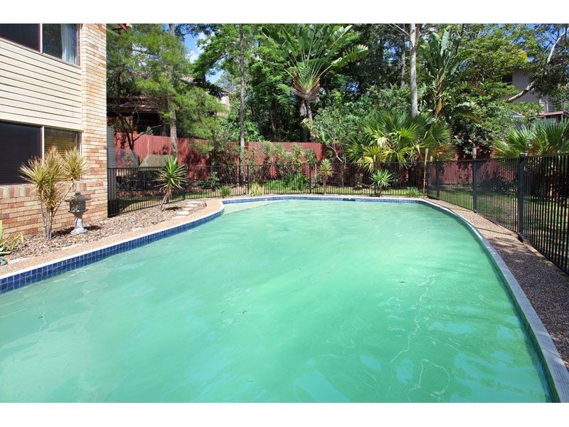 3 Manubar Place, Chapel Hill QLD 4069