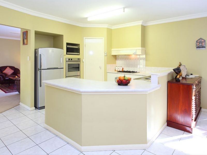 31 Palm Street, Kenmore QLD 4069