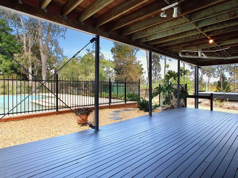 72 Twilight Street, Kenmore QLD 4069