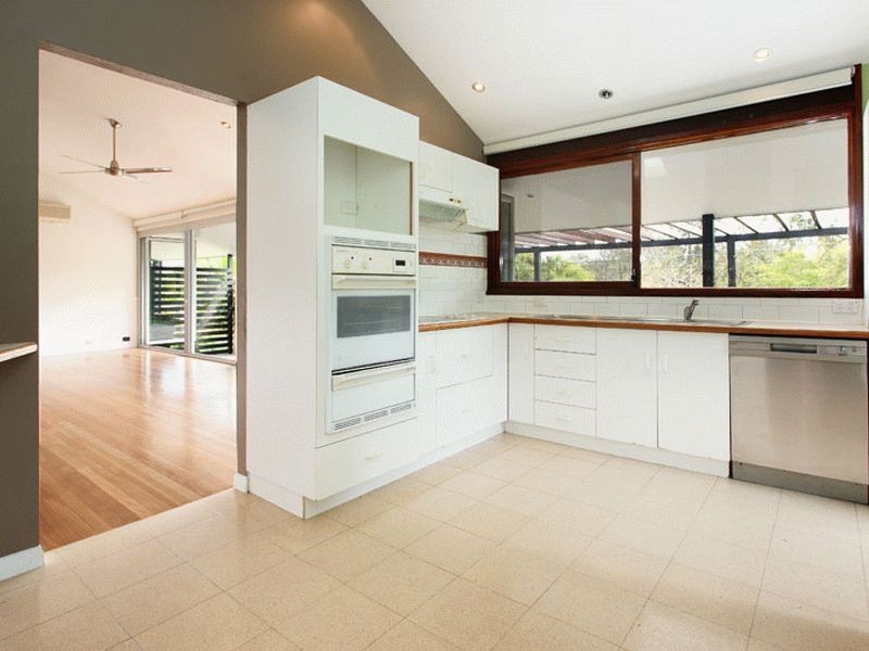 72 Twilight Street, Kenmore QLD 4069