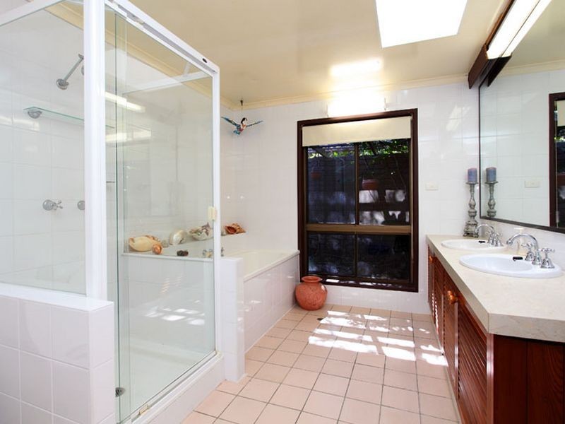 3 Pilin Place, Chapel Hill QLD 4069