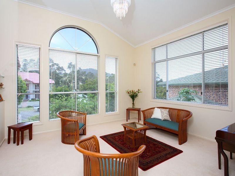 24 Ngeringa Crescent, Chapel Hill QLD 4069