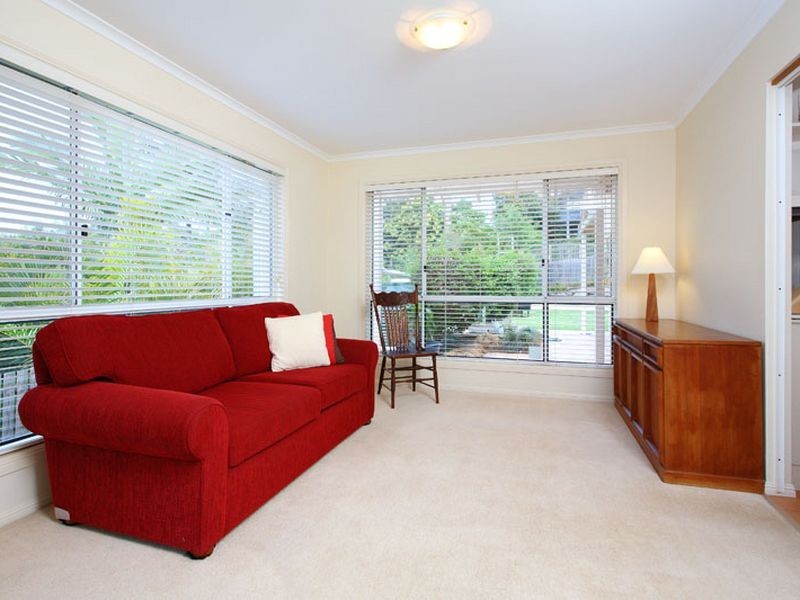 24 Ngeringa Crescent, Chapel Hill QLD 4069