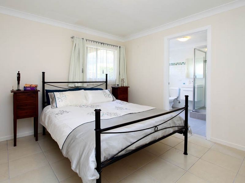 19 Melita Street, Kenmore QLD 4069