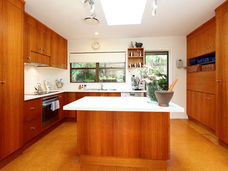 16 Jewel Street, Kenmore QLD 4069