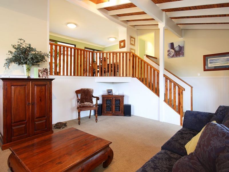 21 Wyndarra Street, Kenmore QLD 4069