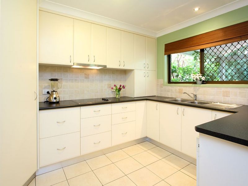 21 Wyndarra Street, Kenmore QLD 4069