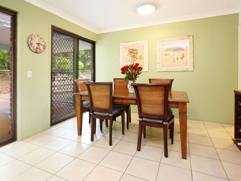 21 Wyndarra Street, Kenmore QLD 4069