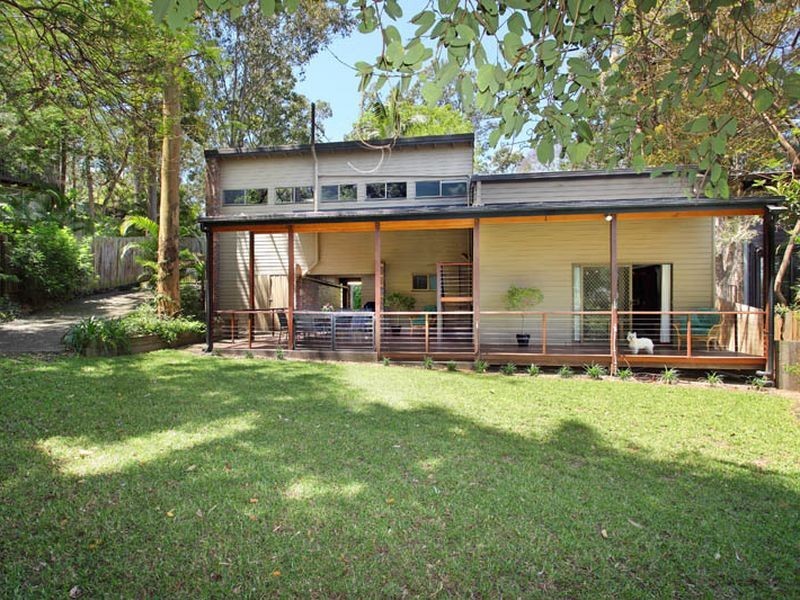 25 Kirkdale Rd, Chapel Hill QLD 4069