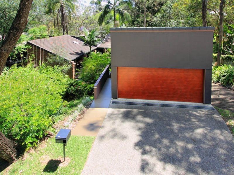 25 Kirkdale Rd, Chapel Hill QLD 4069