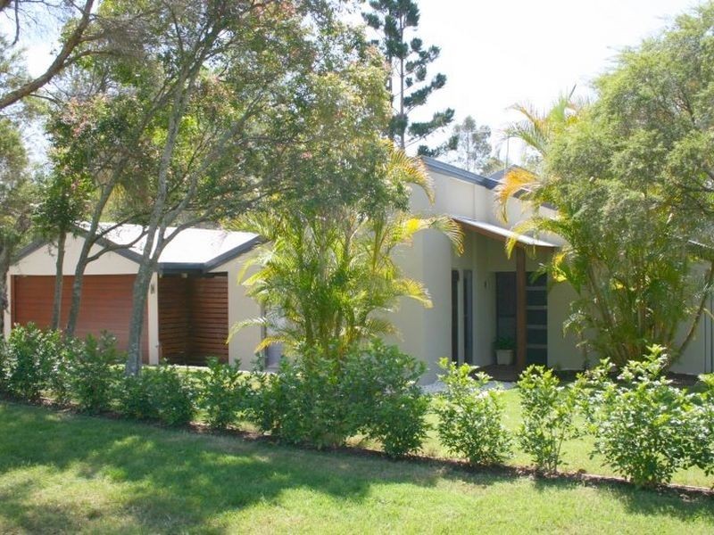 10 Diamantina Street, Chapel Hill QLD 4069