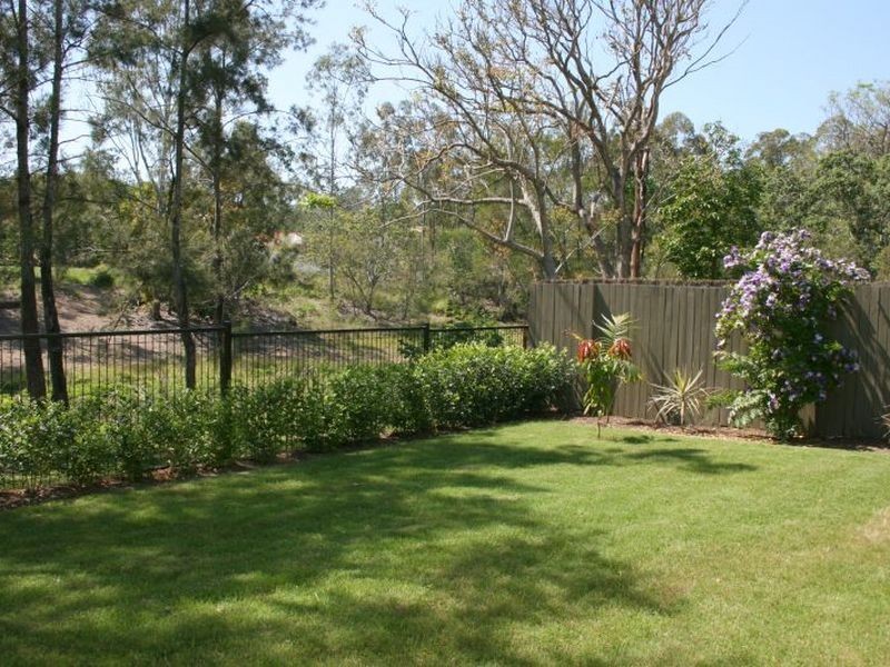 10 Diamantina Street, Chapel Hill QLD 4069
