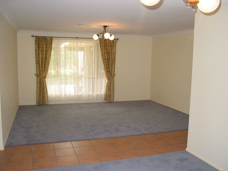 34 Gem Road, Kenmore QLD 4069