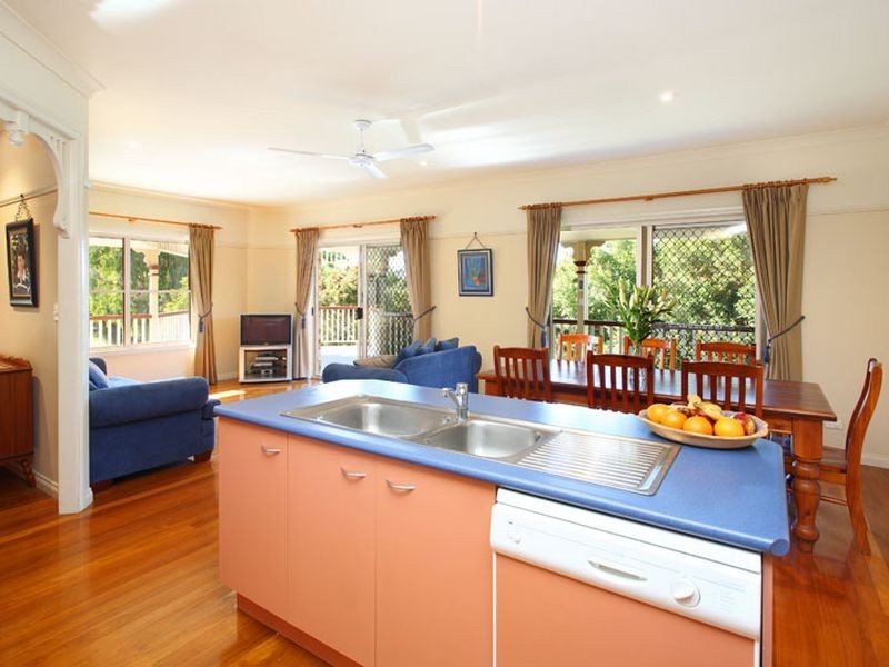 55 Drysdale Crescent, Brookfield QLD 4069