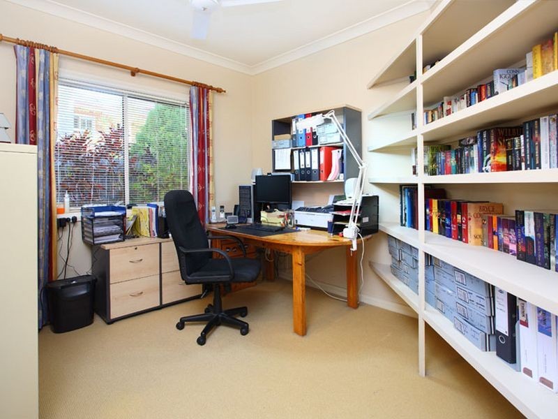 55 Drysdale Crescent, Brookfield QLD 4069