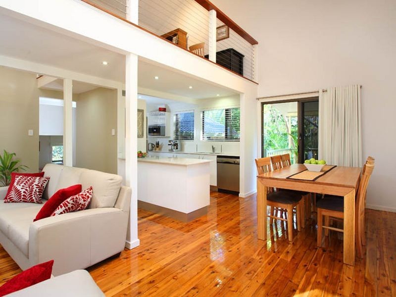 15 Yeoman Street, Chapel Hill QLD 4069