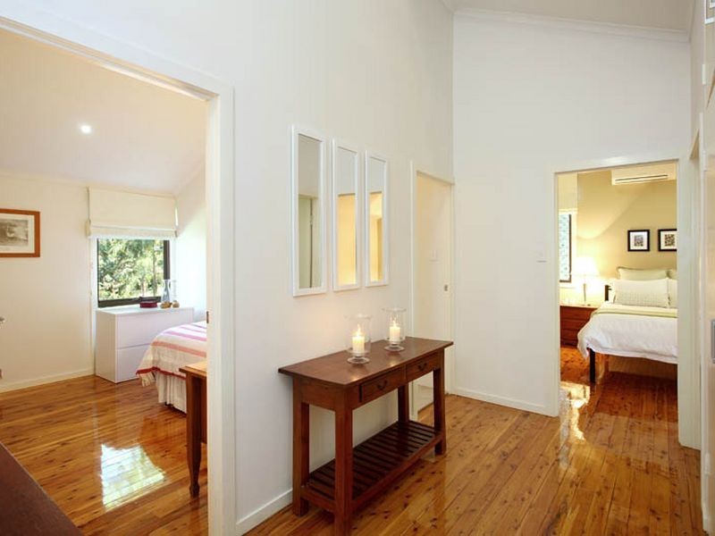 15 Yeoman Street, Chapel Hill QLD 4069